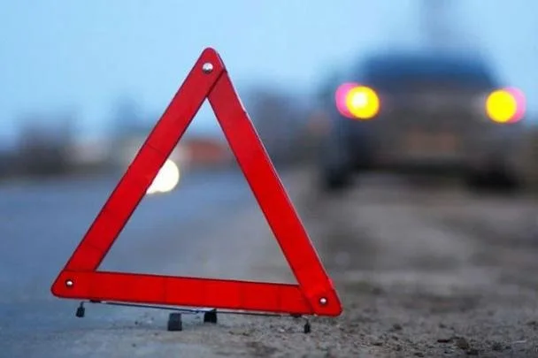 В Запорожье сбили мужчину: пострадавшему понадобилась госпитализация