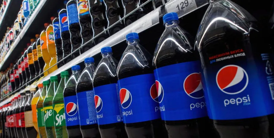 PepsiCo таки припинила виробництво напоїв в росії  — Reuters